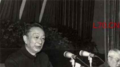 柯庆施提出“大写十三年”，陈丕显不以为然，江青直奔上海：我支持！