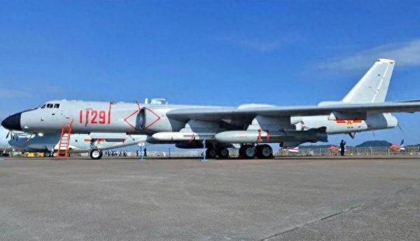 外媒：中国260架轰-6亚太无对手，18架集群出动可投射超百枚导弹